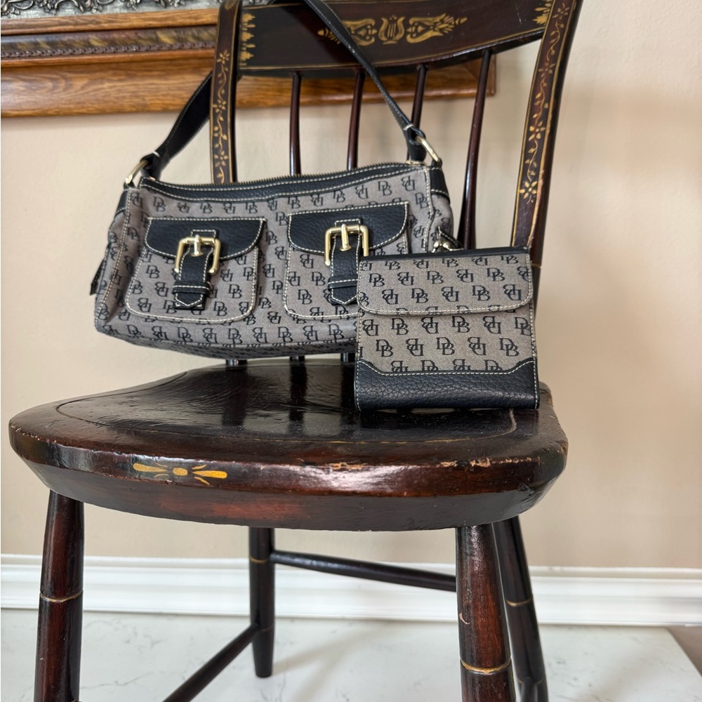 Vintage Dooney & Bourke shoulder bag with matching wallet
